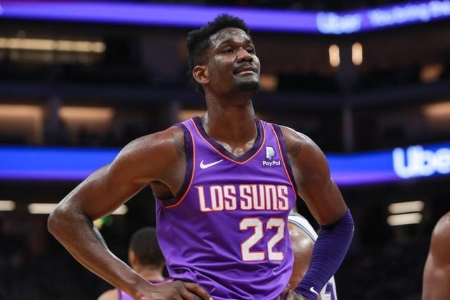 篮网大胜公牛3连胜 骑士险胜送76人3连败